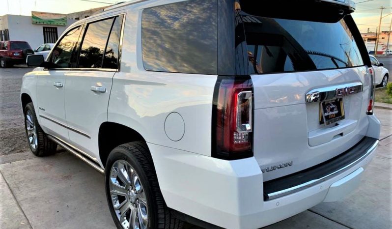 GMC Yukon Denali 2016 lleno