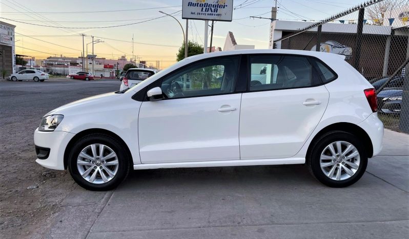 Volkswagen Polo Comfortline 2013 lleno