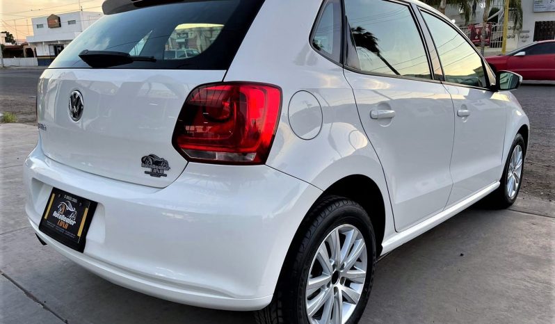 Volkswagen Polo Comfortline 2013 lleno