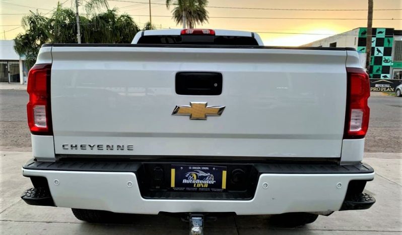 Chevrolet Cheyenne High Country 2018 lleno