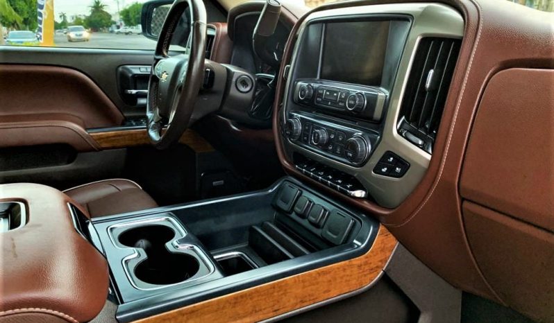 Chevrolet Cheyenne High Country 2018 lleno