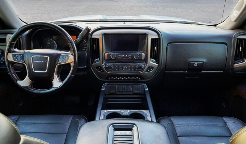 GMC Sierra Denali 2018 lleno