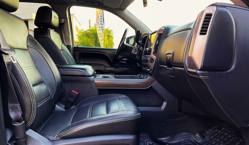 GMC Sierra Denali 2018 lleno