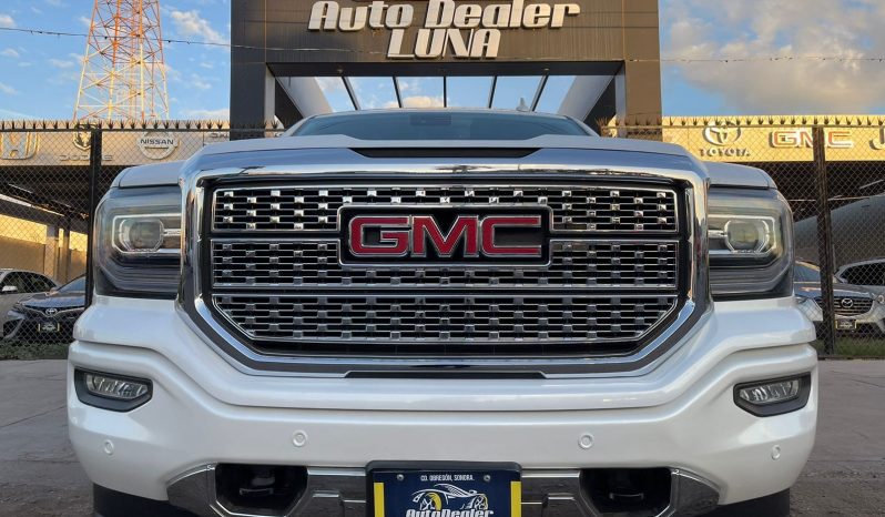 GMC Sierra Denali 2018 lleno