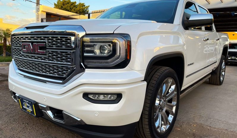 GMC Sierra Denali 2018 lleno