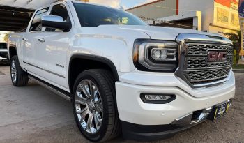 GMC Sierra Denali 2018 lleno