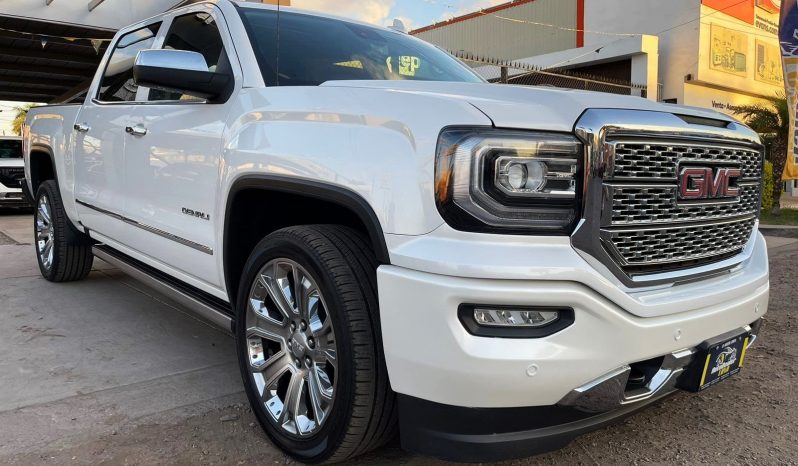 GMC Sierra Denali 2018 lleno