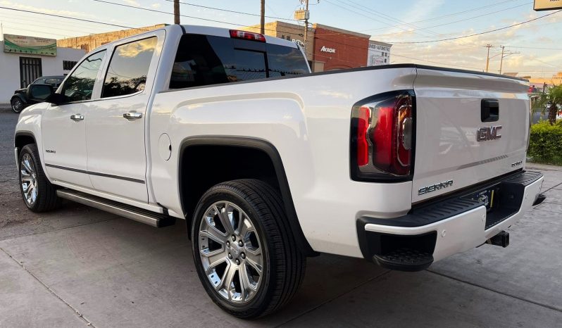 GMC Sierra Denali 2018 lleno