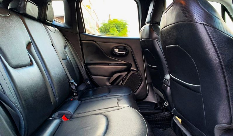 Jeep Renegade Latitude 2022 lleno