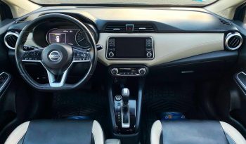 Nissan Versa Platinum 2021 lleno