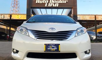 Toyota Sienna XLE 2017 lleno