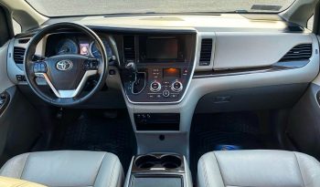 Toyota Sienna XLE 2017 lleno