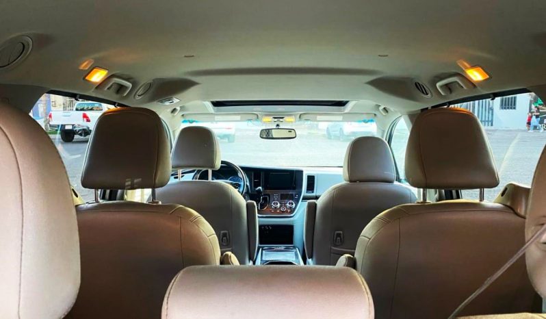 Toyota Sienna XLE 2017 lleno