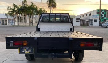 Nissan NP 300 Chasis 2020 lleno