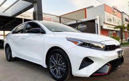 Kia-Forte-GT-Line-2023-Blanco-1