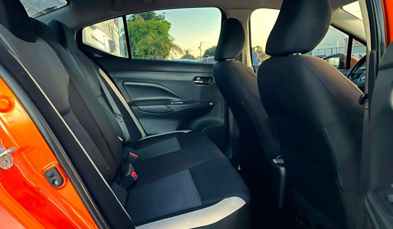 Nissan Versa Advance 2020 lleno