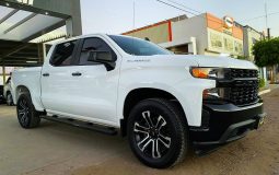 Chevrolet-Silverado-Crew-Cab-2020-Blanco-1