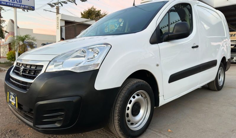 Peugeot Partner Maxi 2017 lleno