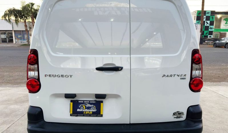 Peugeot Partner Maxi 2017 lleno