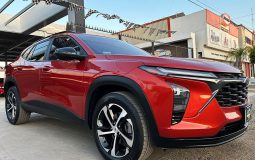 Chevrolt-Trax-RS-2024-Naranja-1