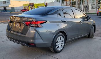 Nissan Versa Sense 2022 lleno