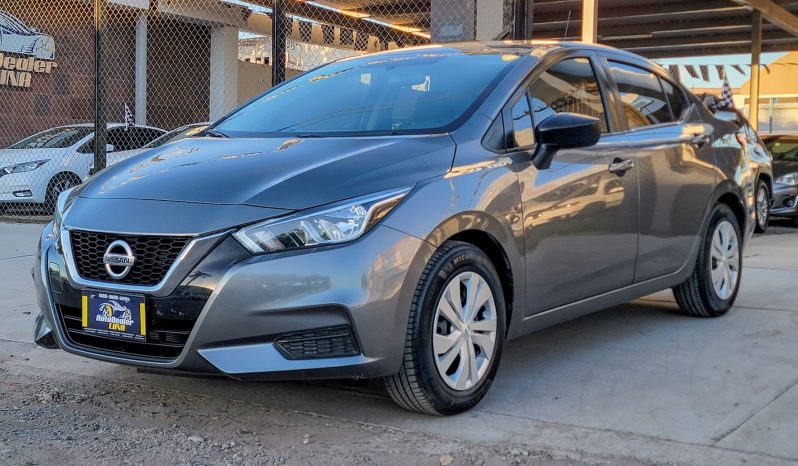 Nissan Versa Sense 2022 lleno