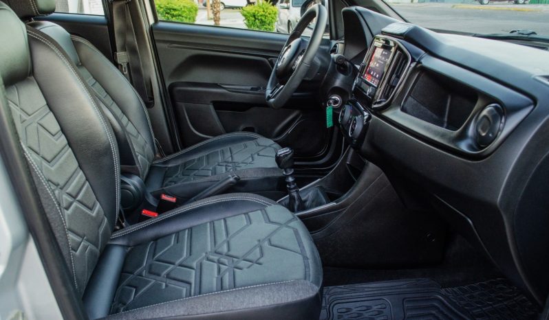 Dodge Ram 700 Laramie 2023 lleno