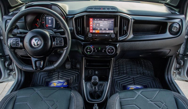 Dodge Ram 700 Laramie 2023 lleno