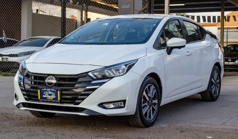 Nissan Versa Advance 2024 lleno