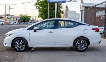 Nissan Versa Advance 2024 lleno
