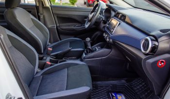 Nissan Versa Advance 2024 lleno
