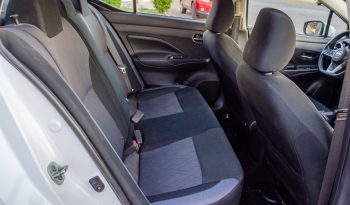 Nissan Versa Advance 2024 lleno