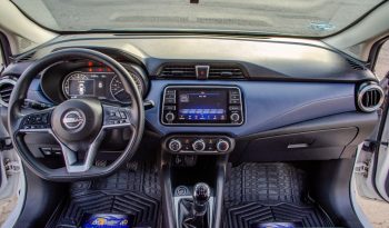 Nissan Versa Advance 2024 lleno