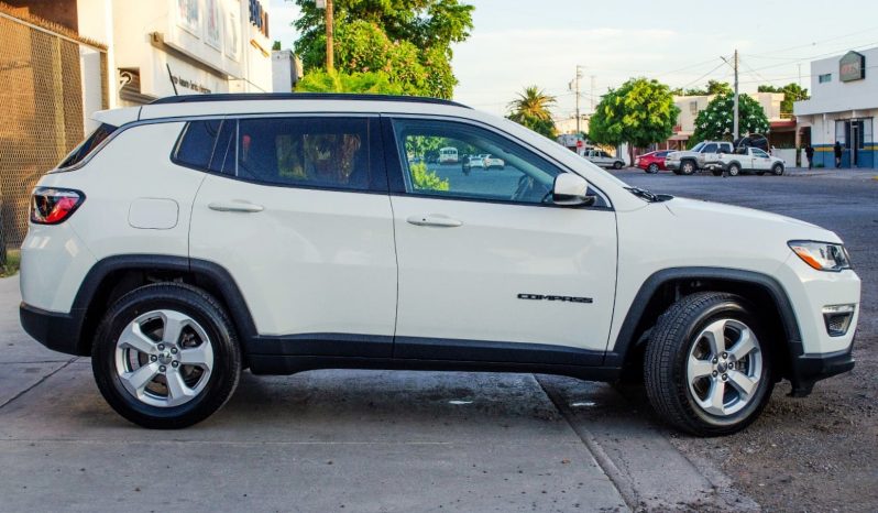 Jeep Compass Latitude 2021 lleno