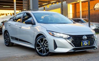 Nissan-Sentra-SR-2024-Plata-1