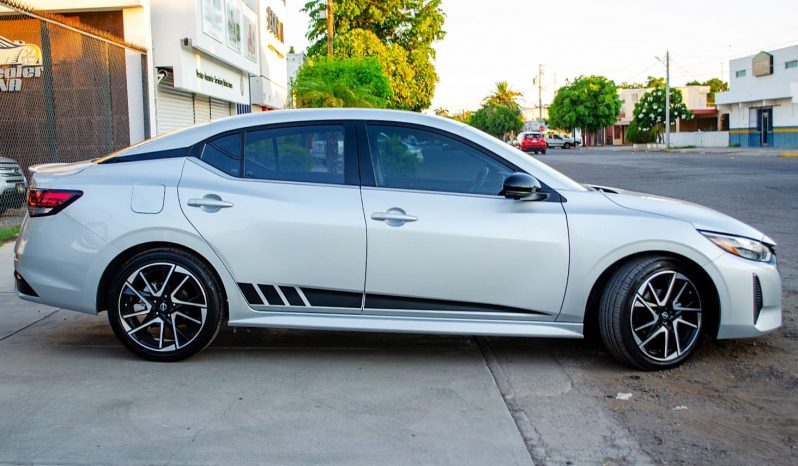 Nissan Sentra SR 2024 lleno