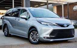 Toyota-Sienna-XLE-Hybrid-2021-Plata-1