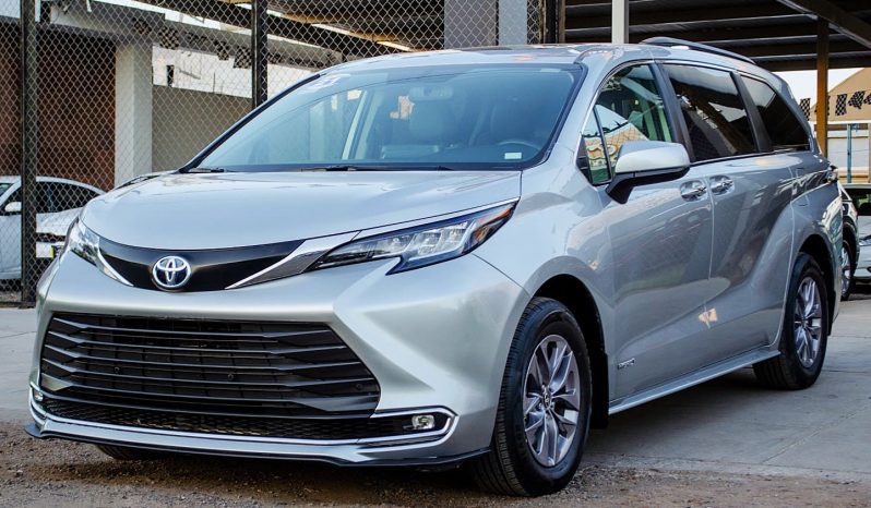 Toyota Sienna XLE 2021 lleno