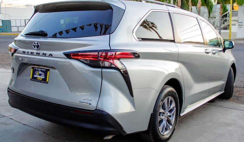 Toyota Sienna XLE 2021 lleno