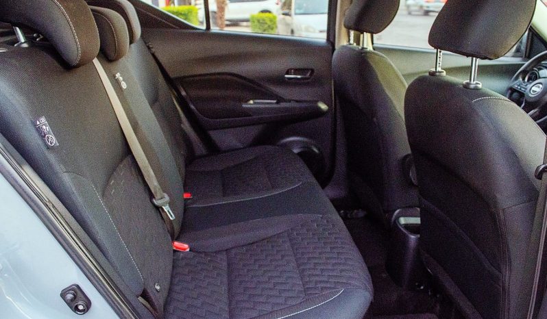 Nissan Kicks Advance 2023 lleno