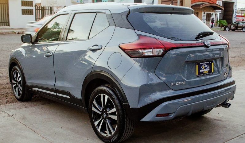 Nissan Kicks Advance 2023 lleno