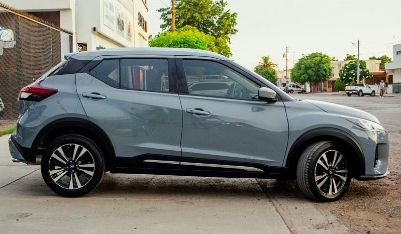 Nissan Kicks Advance 2023 lleno