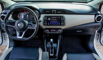 Nissan Versa Platinum 2020 lleno