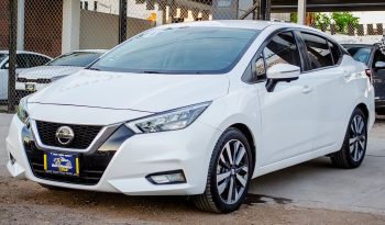 Nissan Versa Platinum 2020 lleno