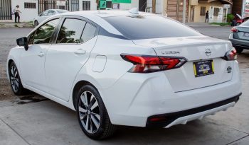 Nissan Versa Platinum 2020 lleno