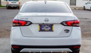 Nissan Versa Platinum 2020 lleno