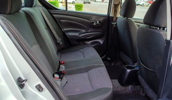 Nissan Versa Sense 2018 lleno