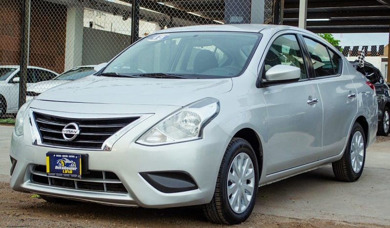 Nissan Versa Sense 2018 lleno