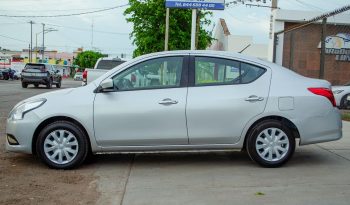 Nissan Versa Sense 2018 lleno