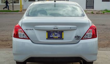 Nissan Versa Sense 2018 lleno